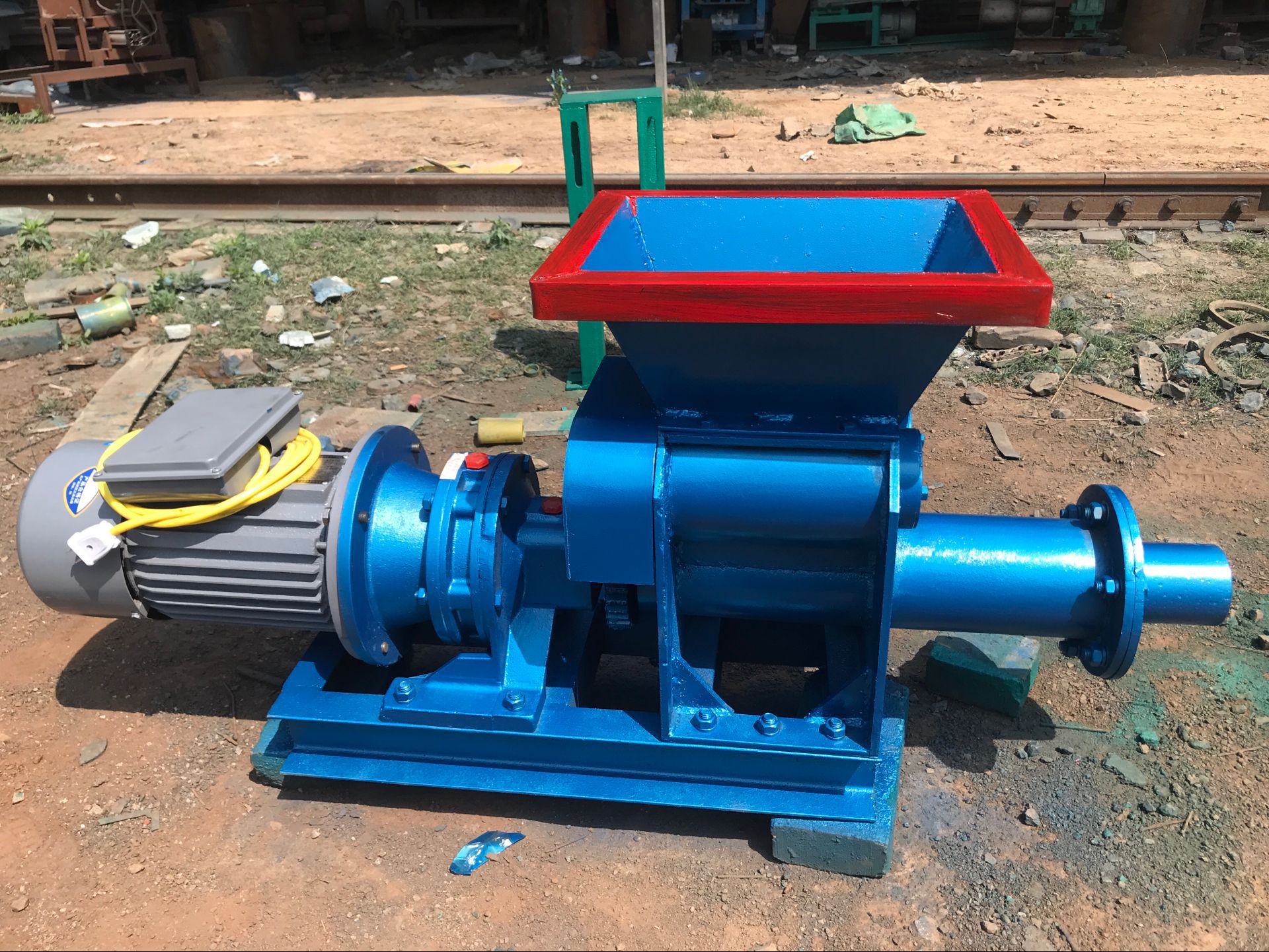 厂家专业生产矿用炮泥机,38mm炮泥机 陶艺练泥机 教学小型练泥机