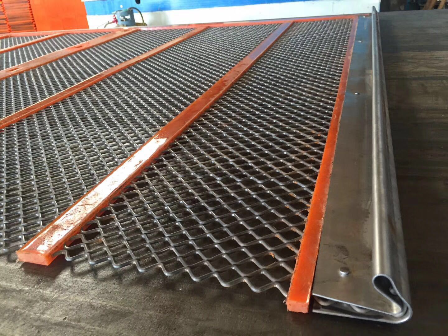 量大优惠高效聚氨酯自清洁筛板防堵网煤矿矿山用筛网厂家直供