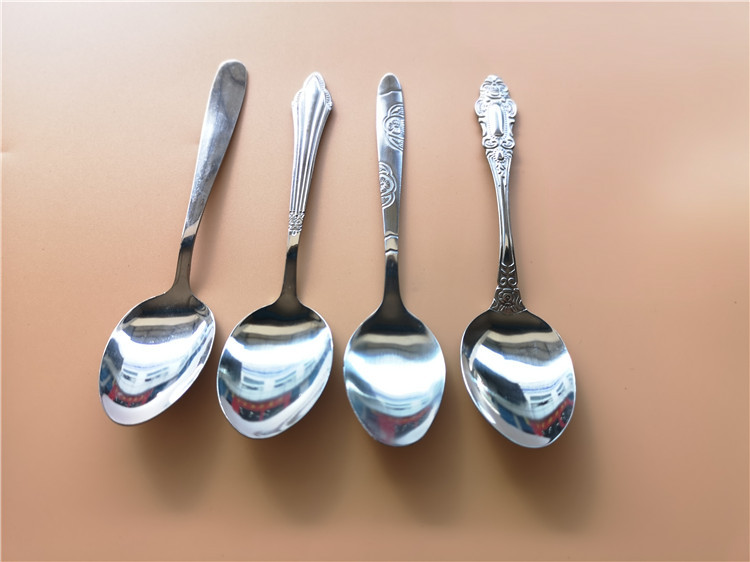 地摊热卖1号小铁勺厂家库存小铁勺一元店日用百货批发