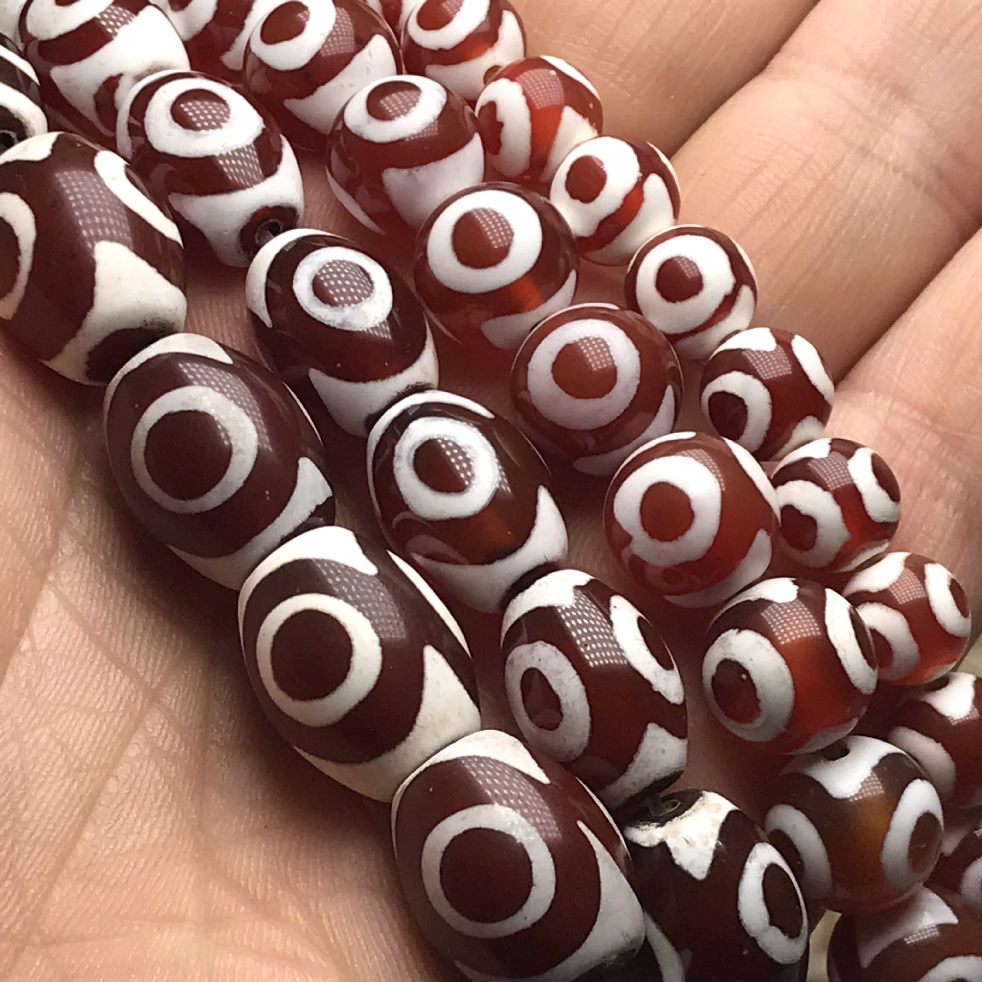 天然玛瑙三眼天珠圆珠 菩提佛珠配件 一线天珠 龟背散珠厂家批发