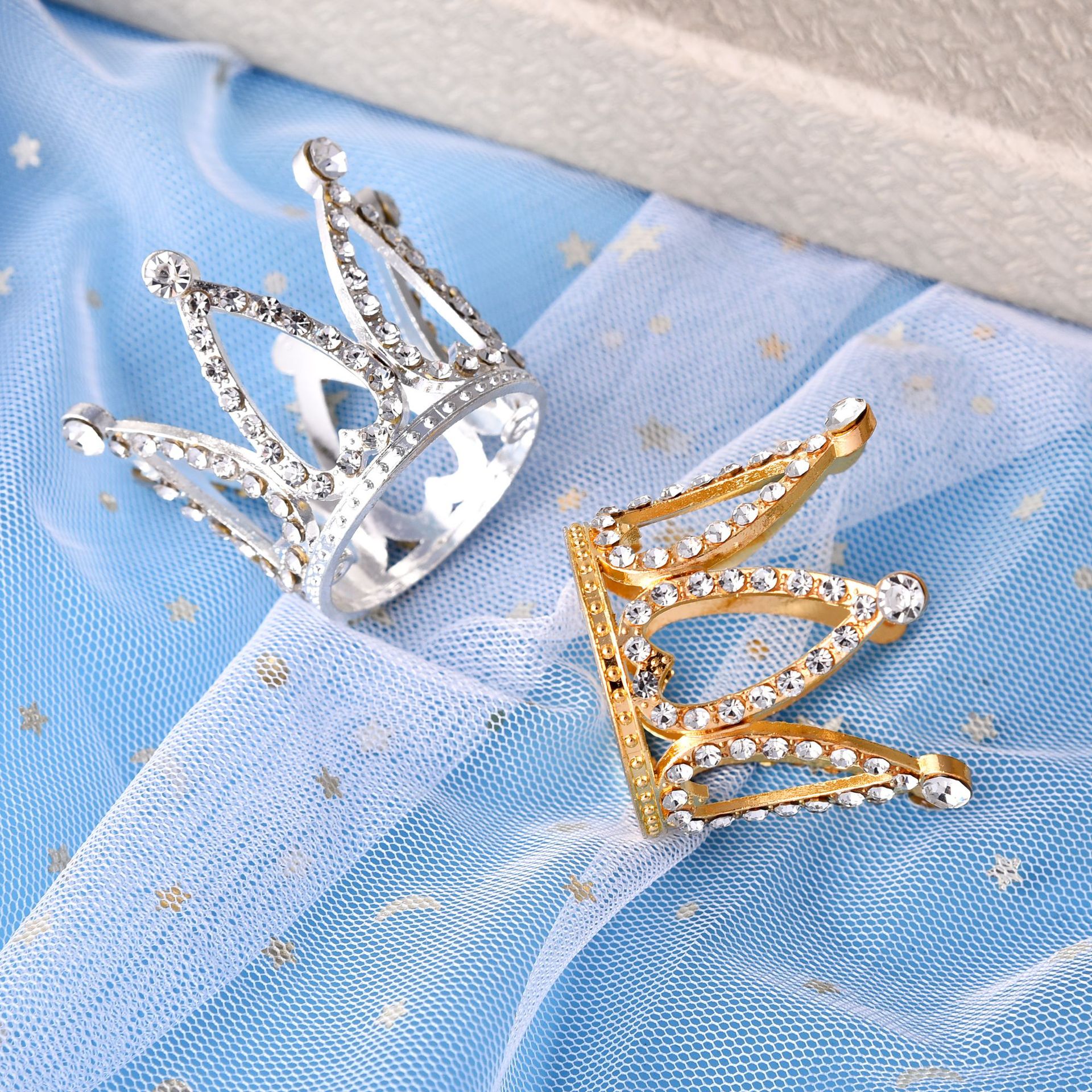 厂家直供合金水钻儿童迷你皇冠蛋糕装饰烘焙装饰生日派对摆件