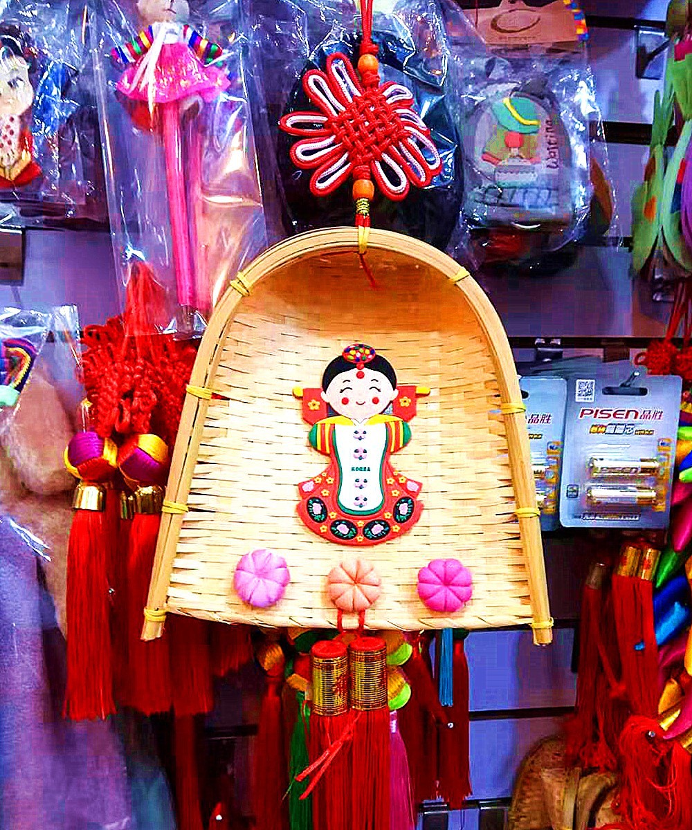 韩国民俗工艺品挂件韩服情侣卡通可爱婚庆娃娃韩式餐厅家居挂饰