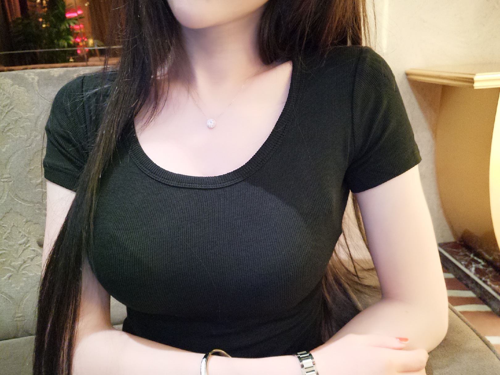 2020夏季新款韩版百搭大u领短袖t恤女纯色紧身性感低胸打底衫上