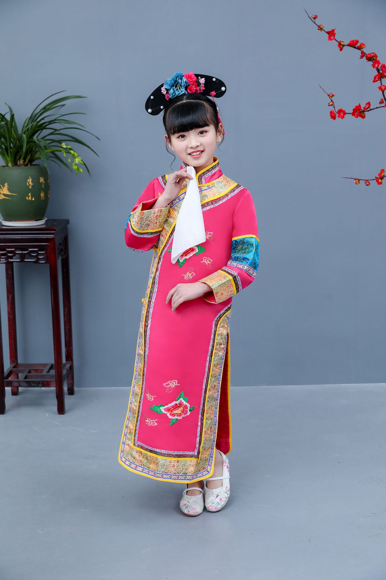 清朝满族女童古装儿童还珠格格公主旗服宫廷甄嬛后传皇后演出服装