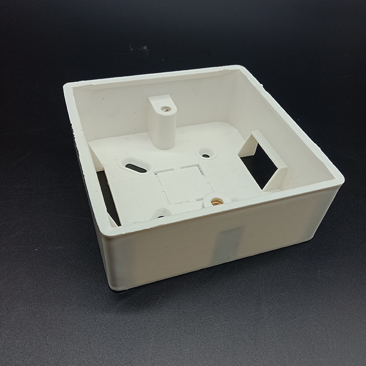 厂家直销 白色pvc明装接线盒 电工阻燃明盒 白色明装盒 接线明盒