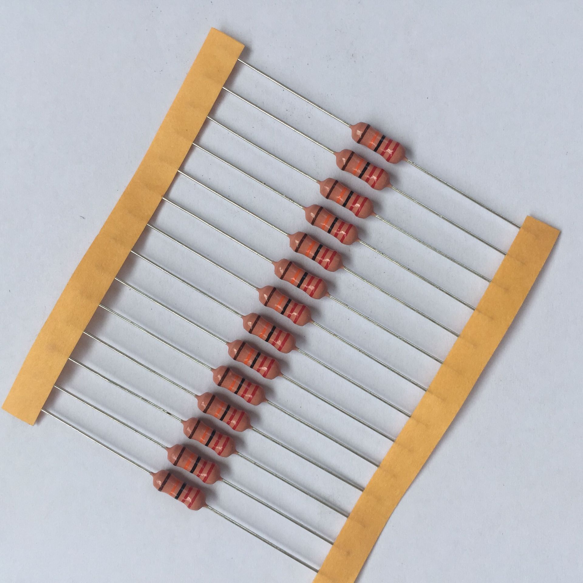 供应玻璃釉高压电阻hv1/4-1/2w-1w ±1% t52