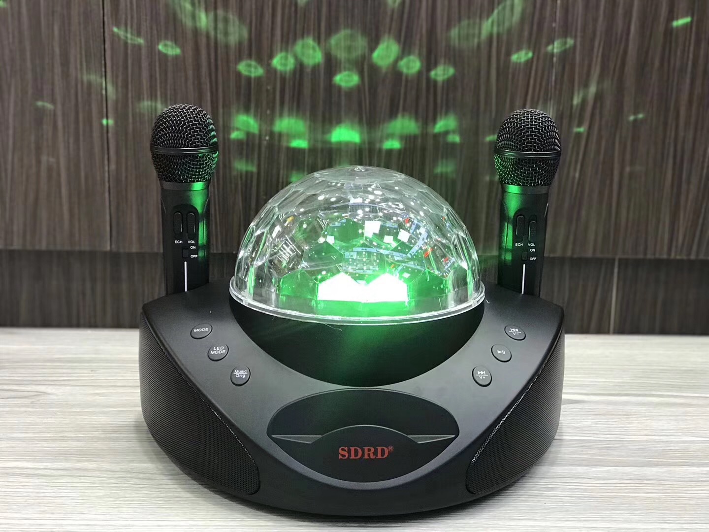 sdrd308厂家无线麦克风家用ktv音箱话筒一体机蓝牙音箱七彩卡拉ok