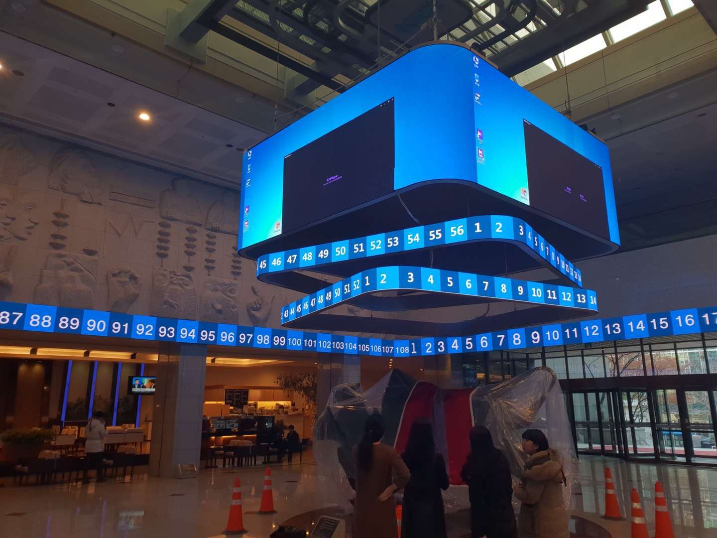 柔性屏led软屏 室内p1.87p2p2.5p3p4弧形屏软模组 异形柔性屏定制