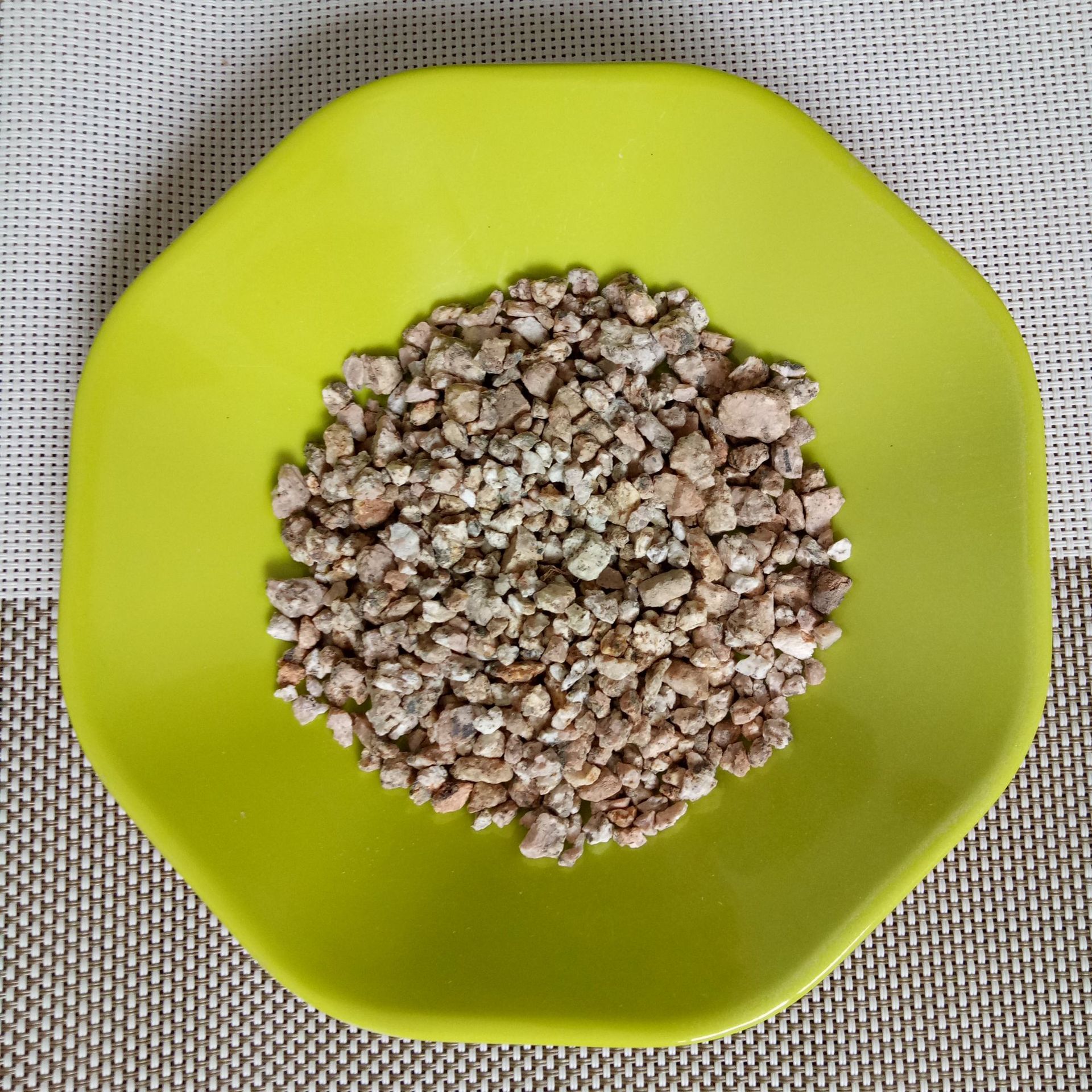 出售滤料用麦饭石颗粒麦饭石滤芯多种规格