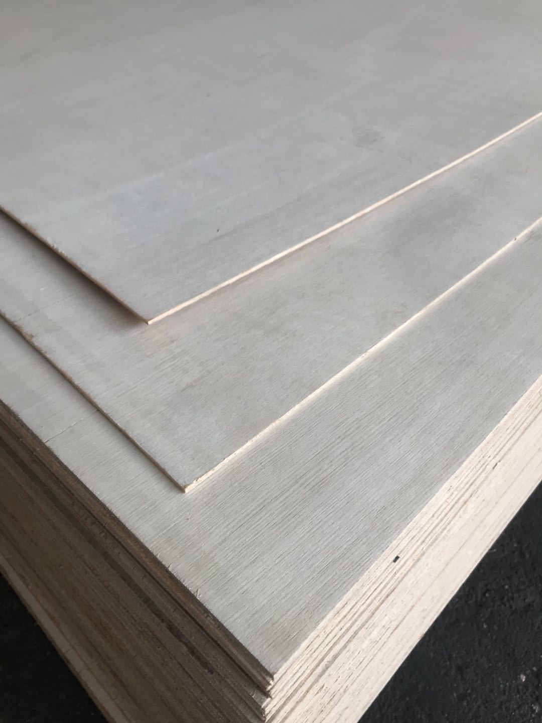 批发柳桉心三夹板不变形多层胶合板家具包装板厂家批发批发