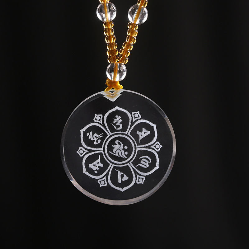 吊坠尺寸35*6mm 链子周长60cm左右,图案也可按客户要求定制.