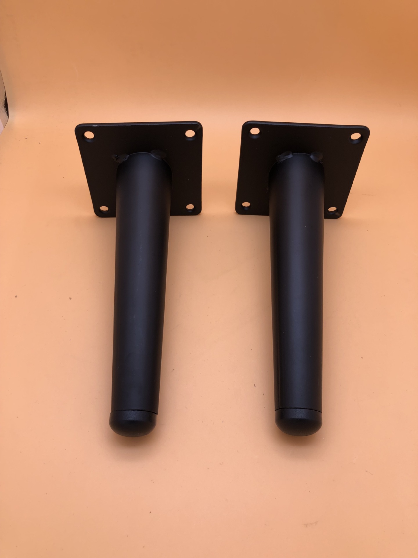 厂家供给亚黑色斜茶几床脚 五金配件沙发脚 金属家具床腿