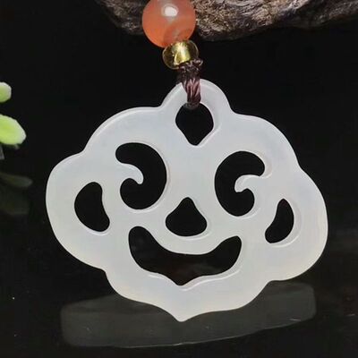 和田白玉中国风复古镂空玉石吊坠 简约女士款如意平安锁挂件饰品