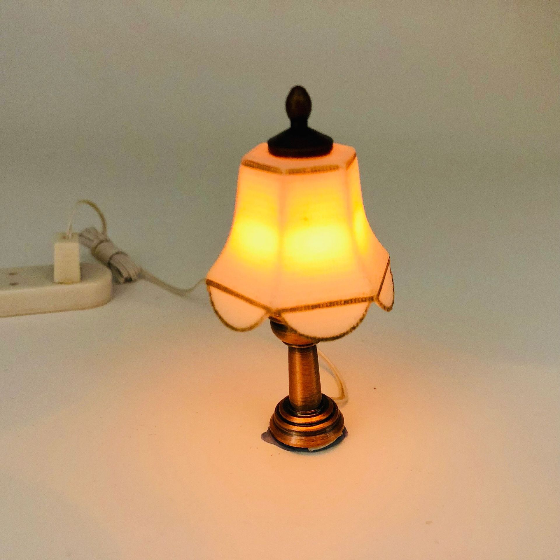 dollhouse miniatures微缩食玩场景模型 娃娃屋配件 迷你台灯