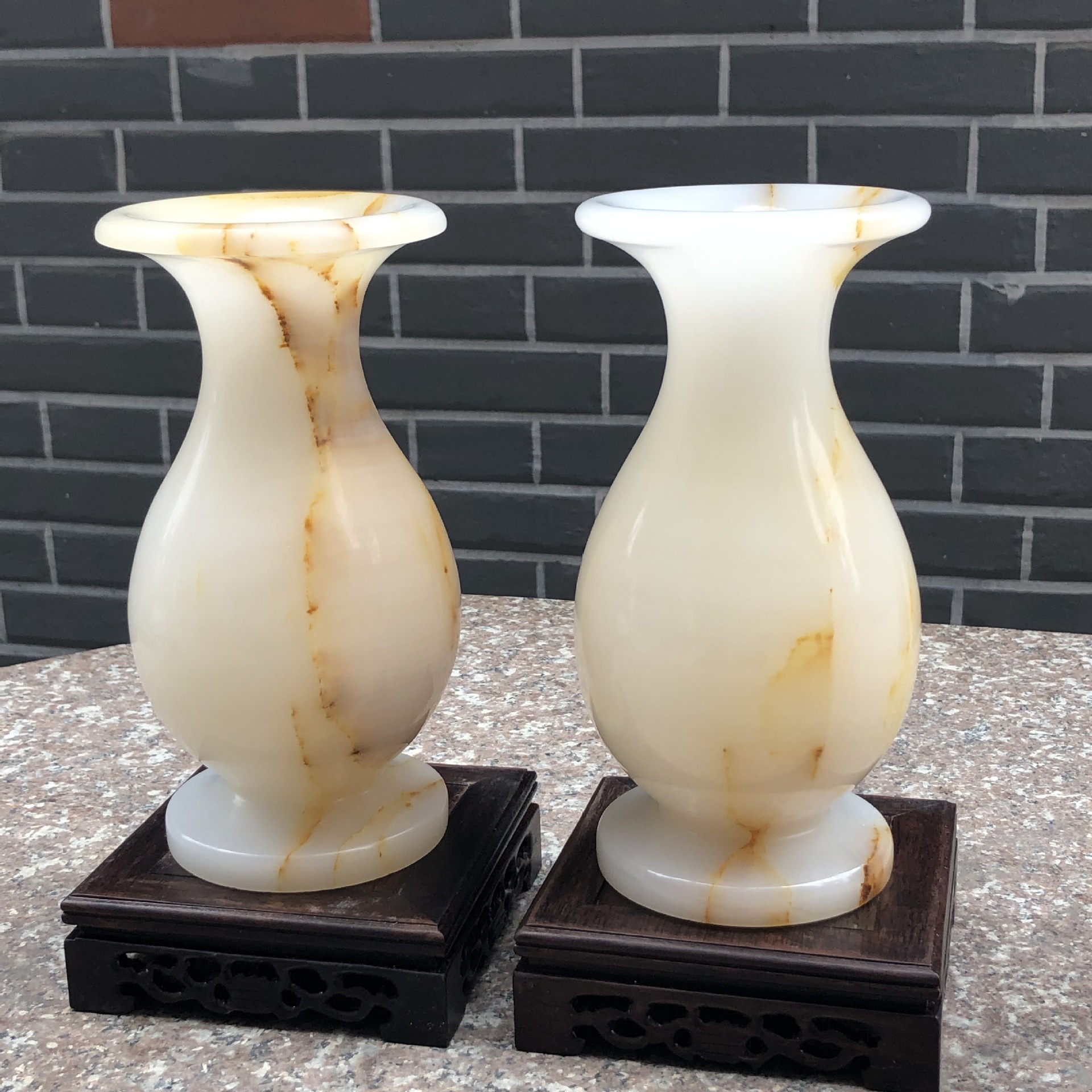 阿富汗玉花瓶摆件家庭插花玉瓶礼品摆件家庭公司商务办公用品