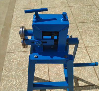 手动卷圆机 小型不锈钢压边机 铁皮保温起线机 卷板机 咬边机