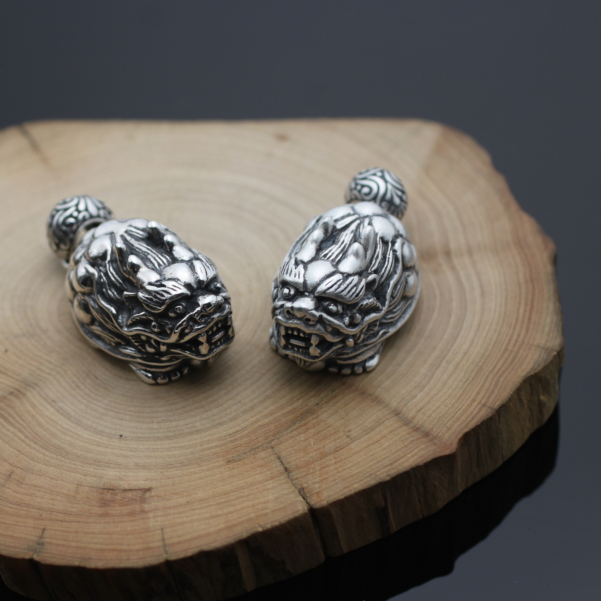 厂家直销纯银925复古唐狮吊坠吉祥物龙狮瑞兽银挂件车挂钥匙扣