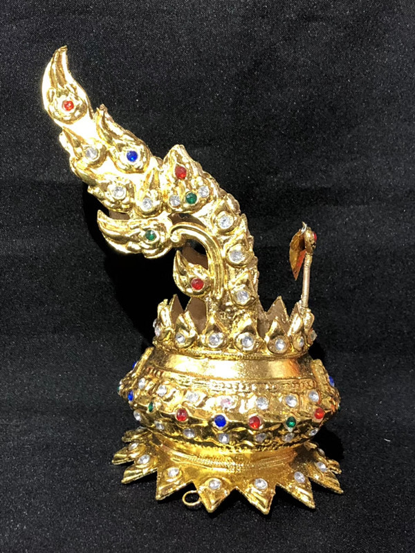 泰式泰国头冠头饰品手工皇冠大中小三款宝塔表演拍照漂亮正品云南