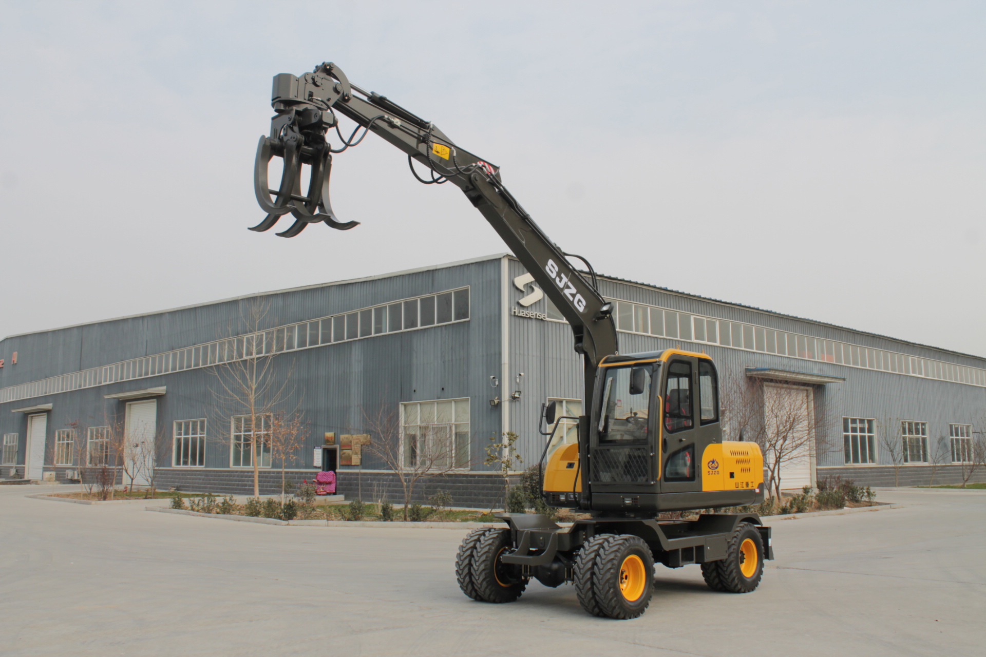 75轮式抓木机 钩机液压360度旋转 回转式抓子 爪木器 木抓