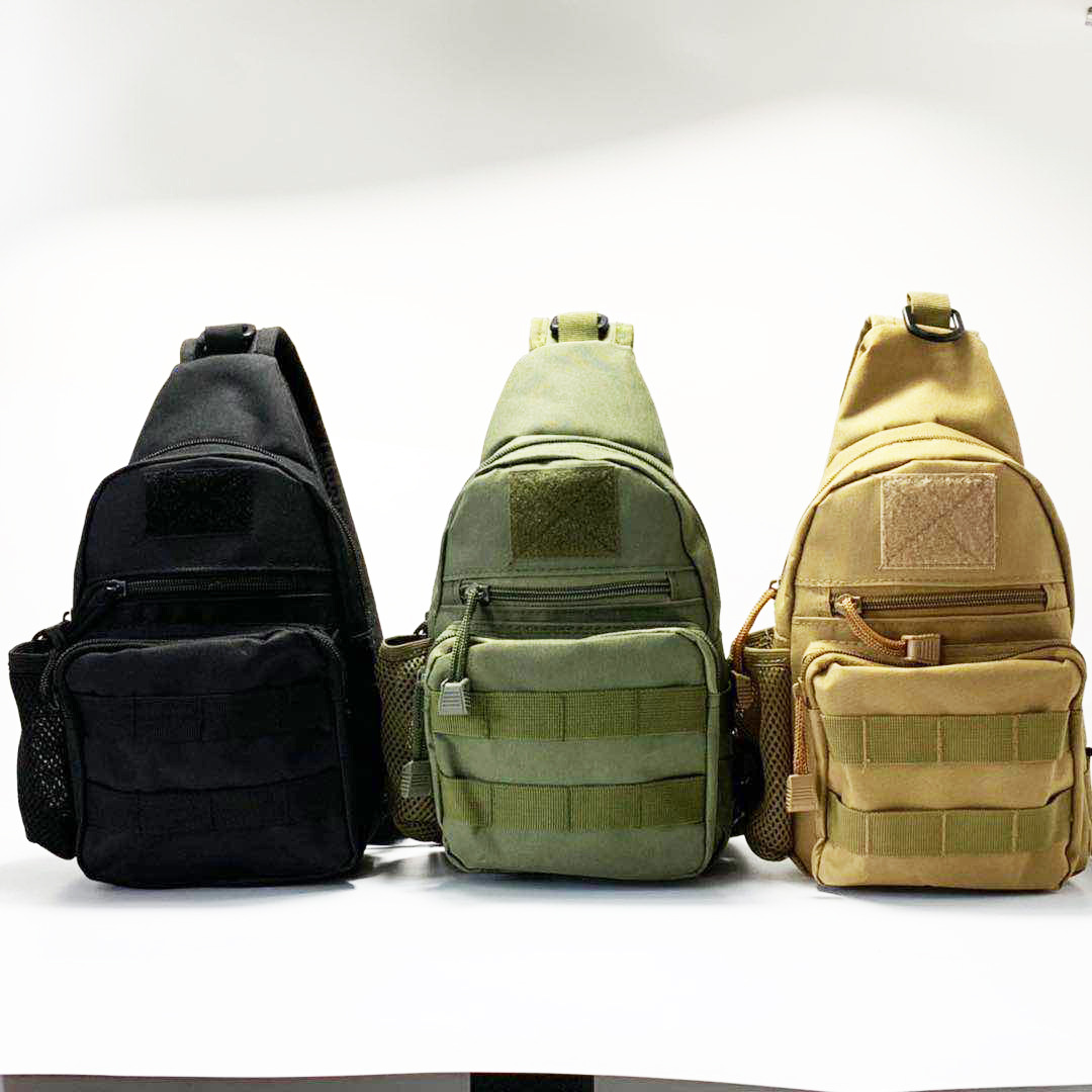 户外迷彩战术胸包男女野外运动斜挎大容量胸包多功能军迷水壶胸包