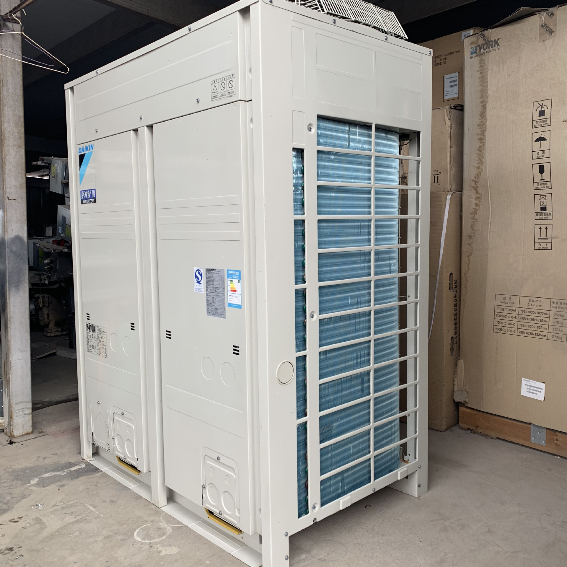 出售二手大金多联机18/16/14/12匹中央空调1拖5风管机