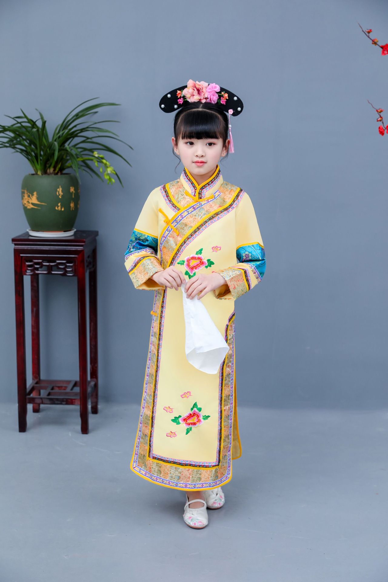 女童格格服 宫廷公主儿童清朝服装长袍衣服旗服满清服装