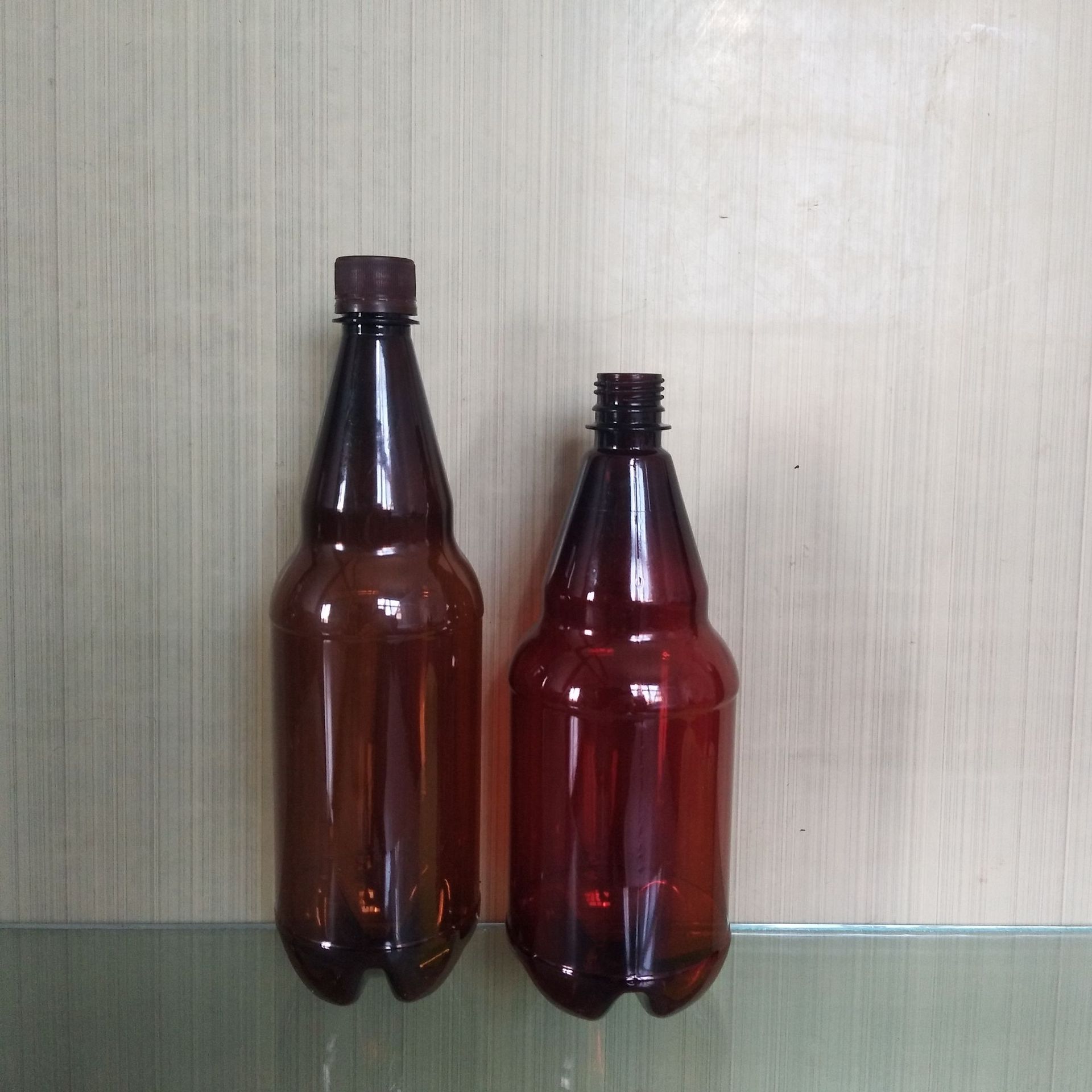 生产加工塑料啤酒瓶1lpet酒瓶透明液体包装