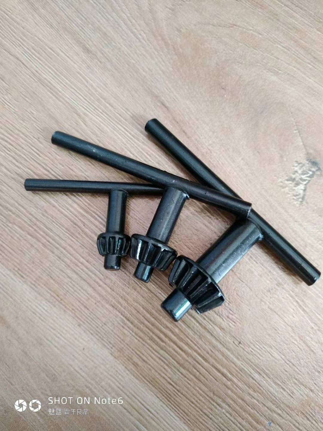 批发供应手电钻夹头钥匙扳手 手电钻钥匙 黑色 加硬 高强度钻钥匙