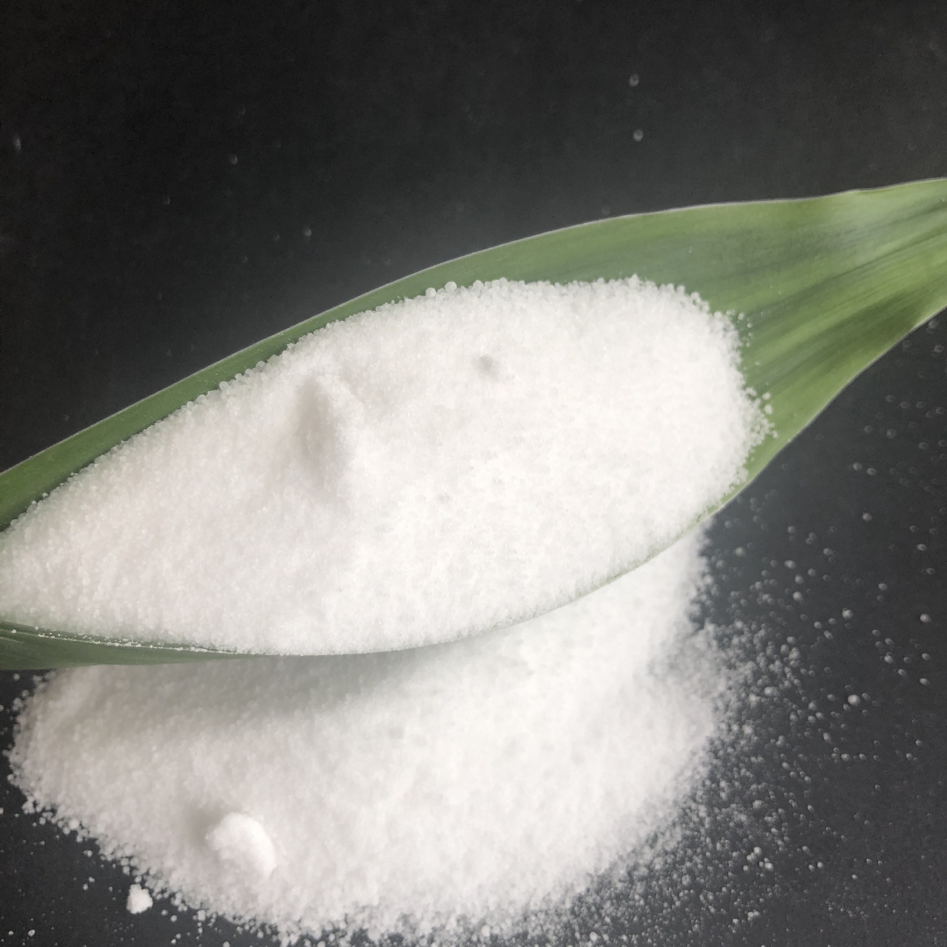 5含量粉状工业级氯化铵 氯化铵工业级