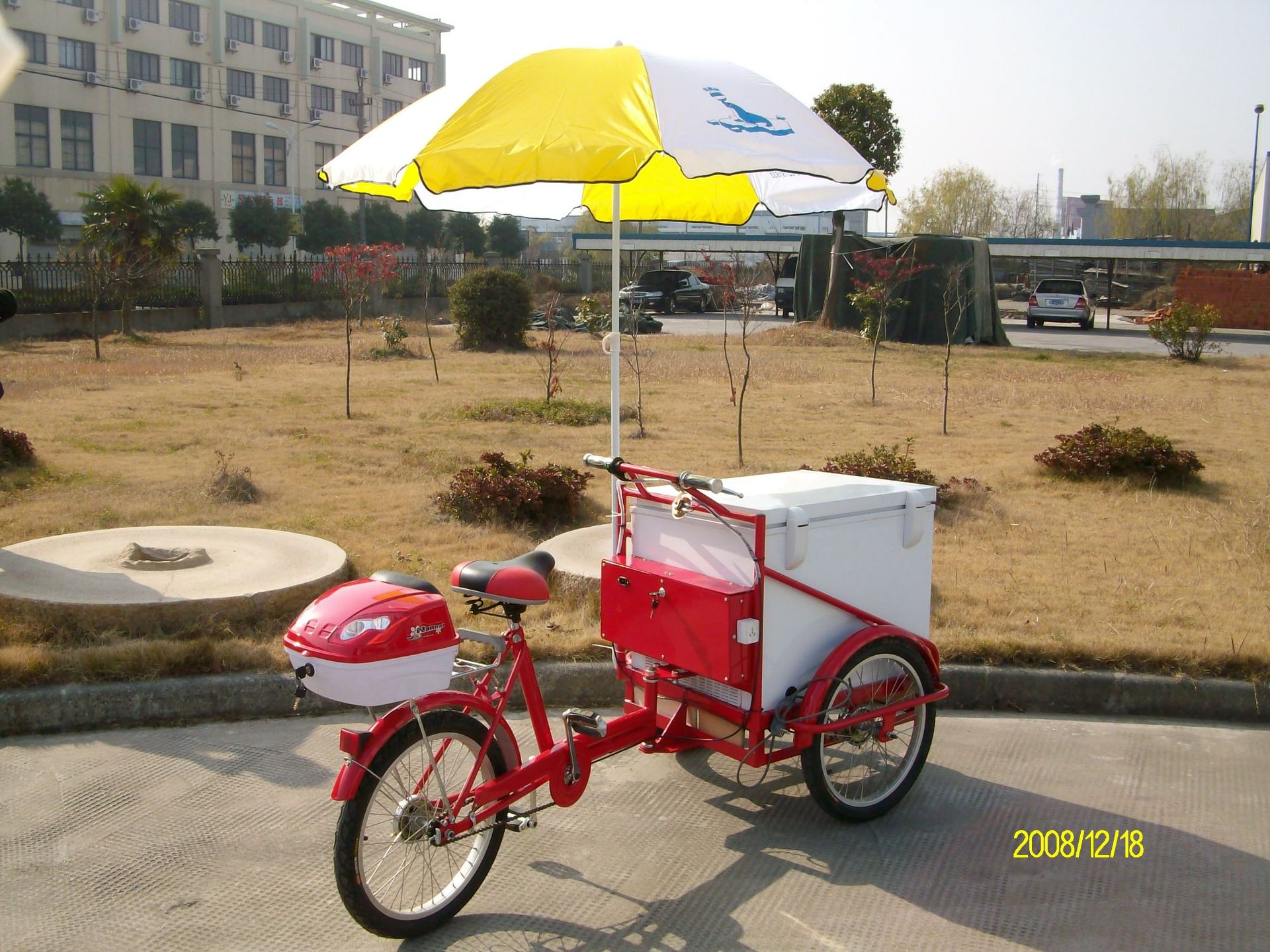 冰淇淋倒骑三轮车个性倒骑驴倒骑人力货运车人力三轮车