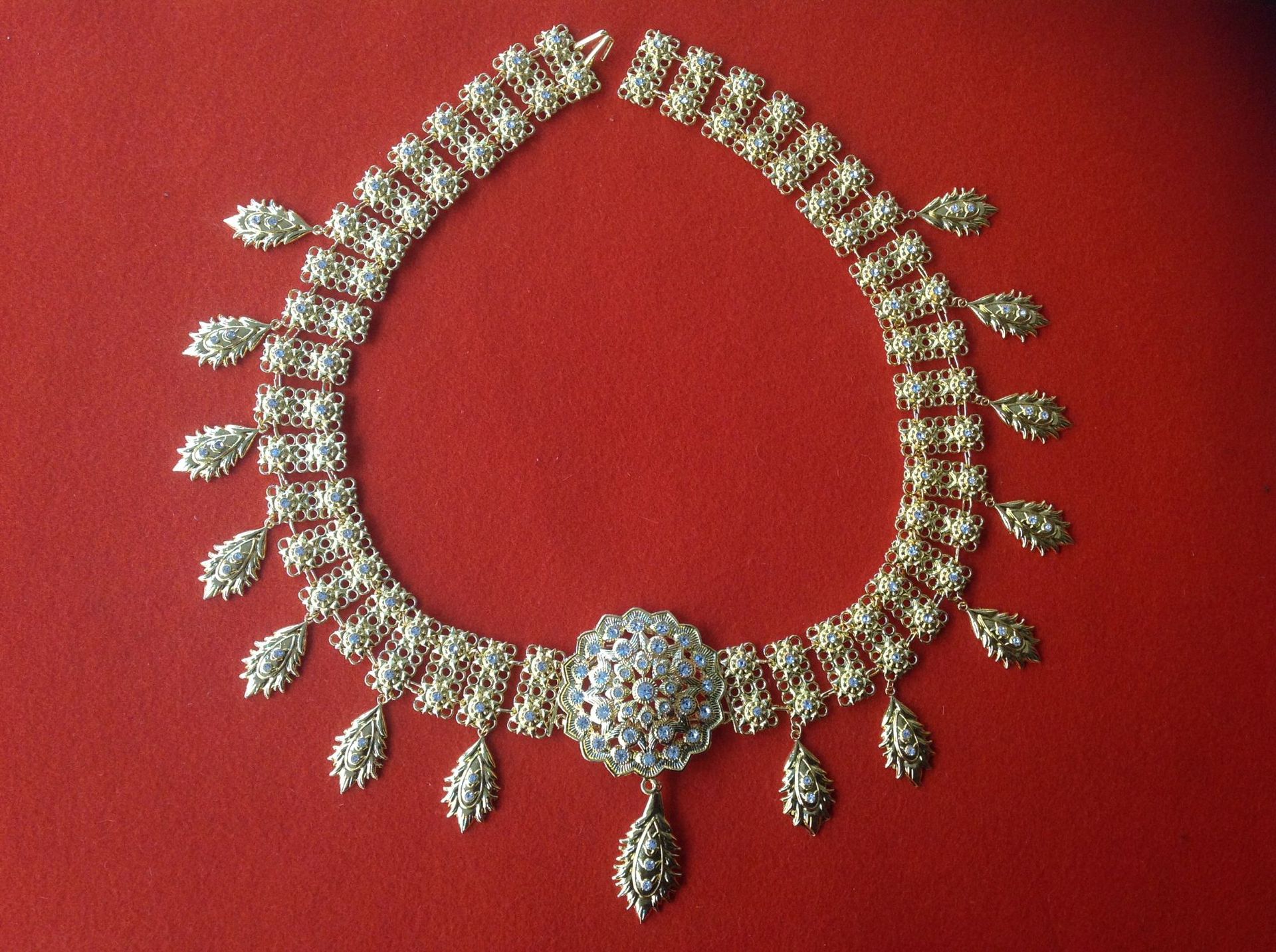 云南傣族民族腰带金色镶钻女士舞蹈道具实物影楼实拍泰国风情饰品