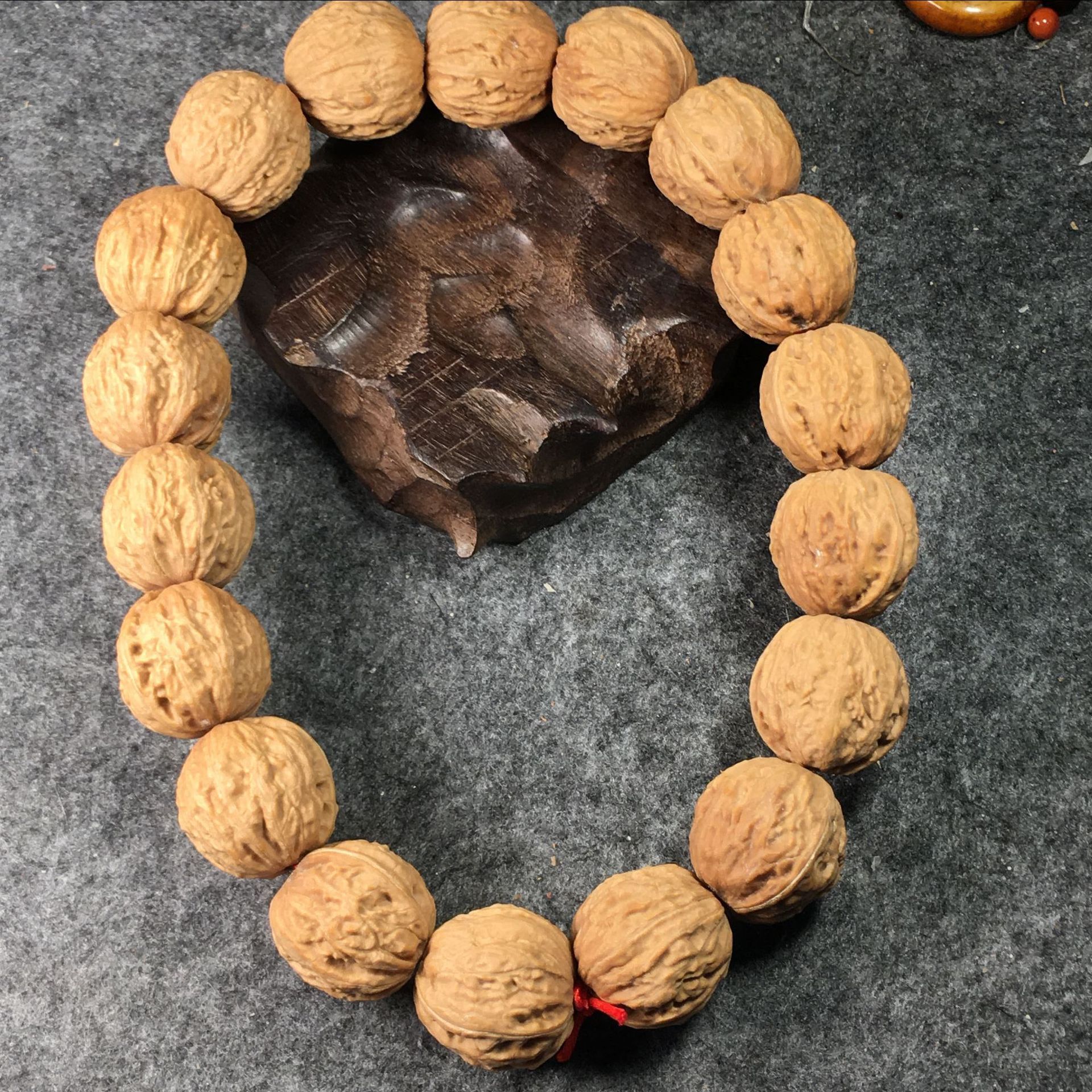 野生京八棱秋子小核桃手持 高密度粗纹 18颗 手串蛤蟆头26左右