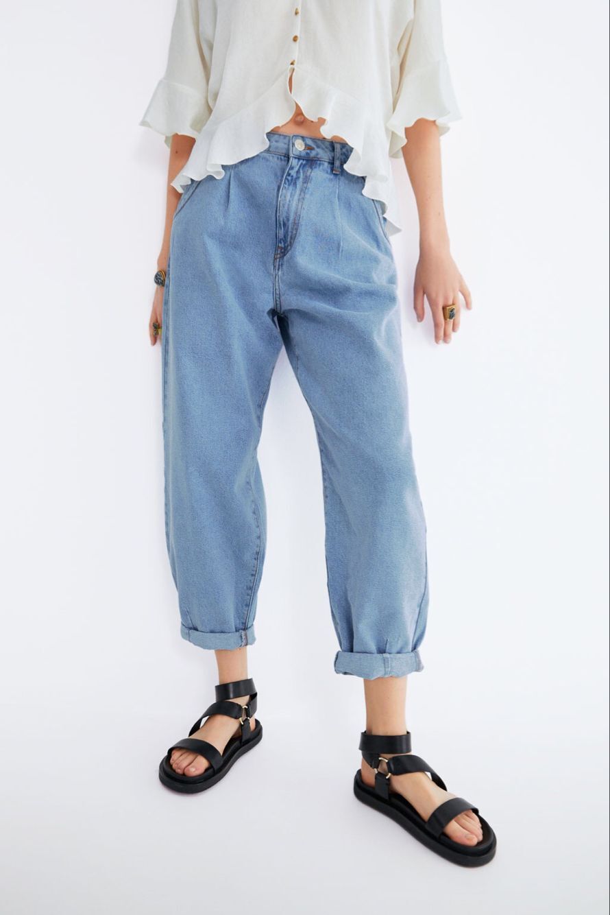 牛仔灯笼女裤图片