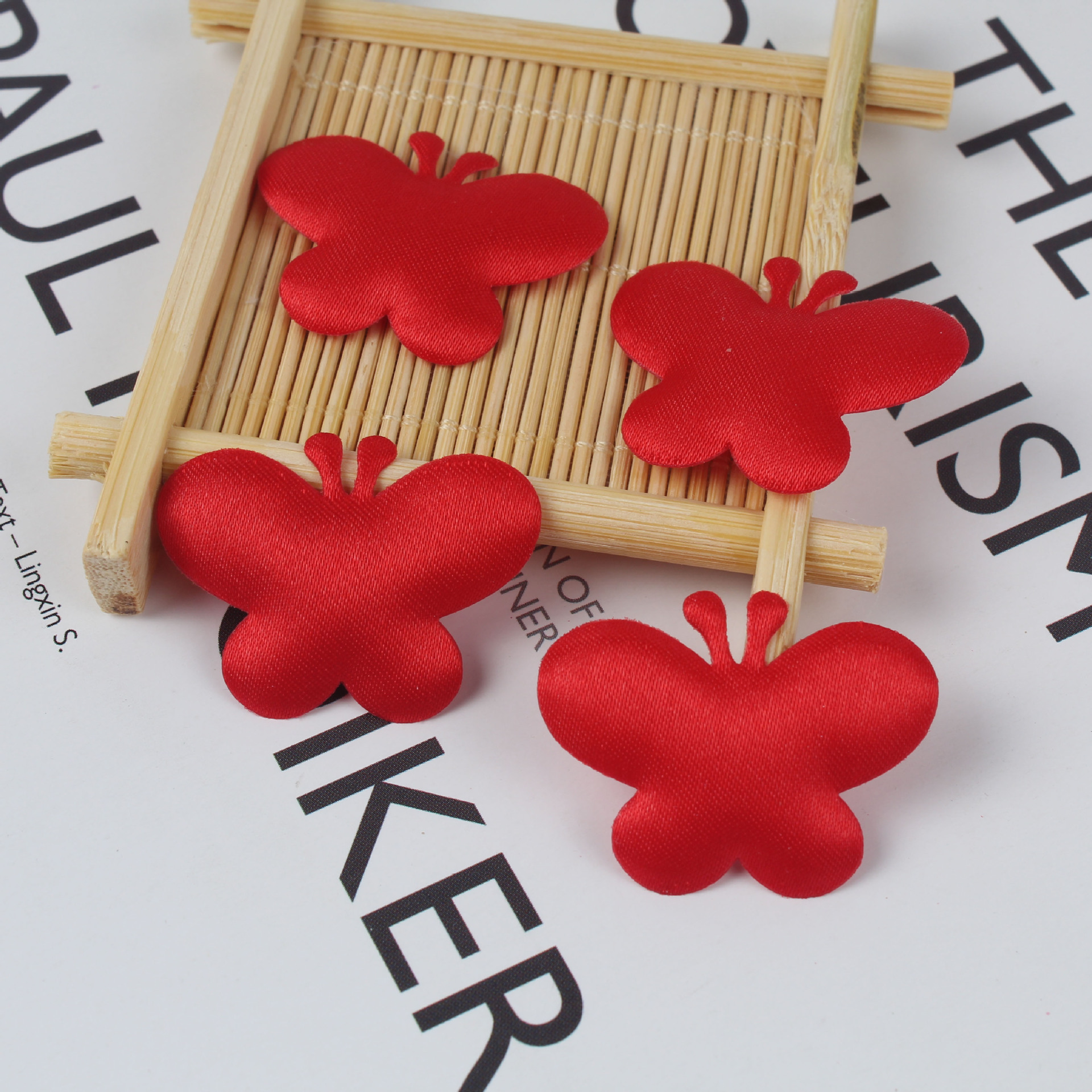 5公分海绵蝴蝶压床撒花婚礼装饰布置纸屑100包