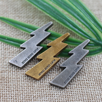 厂家锌合金手提包装饰钉闪电图案装饰铆钉不规则包包撞钉五金