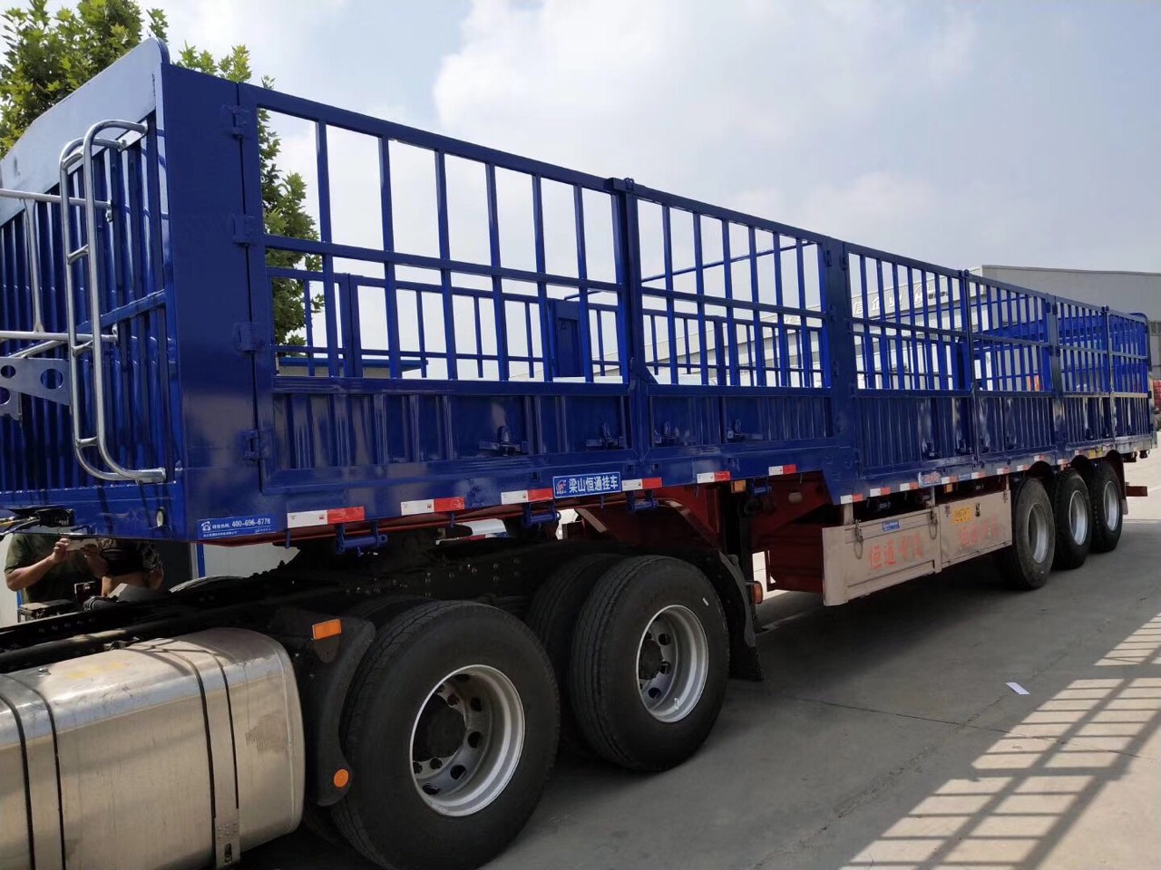 仓栅式半挂车 高栏板动物畜牧长途运输半挂车 13米鹅颈平板仓栏车