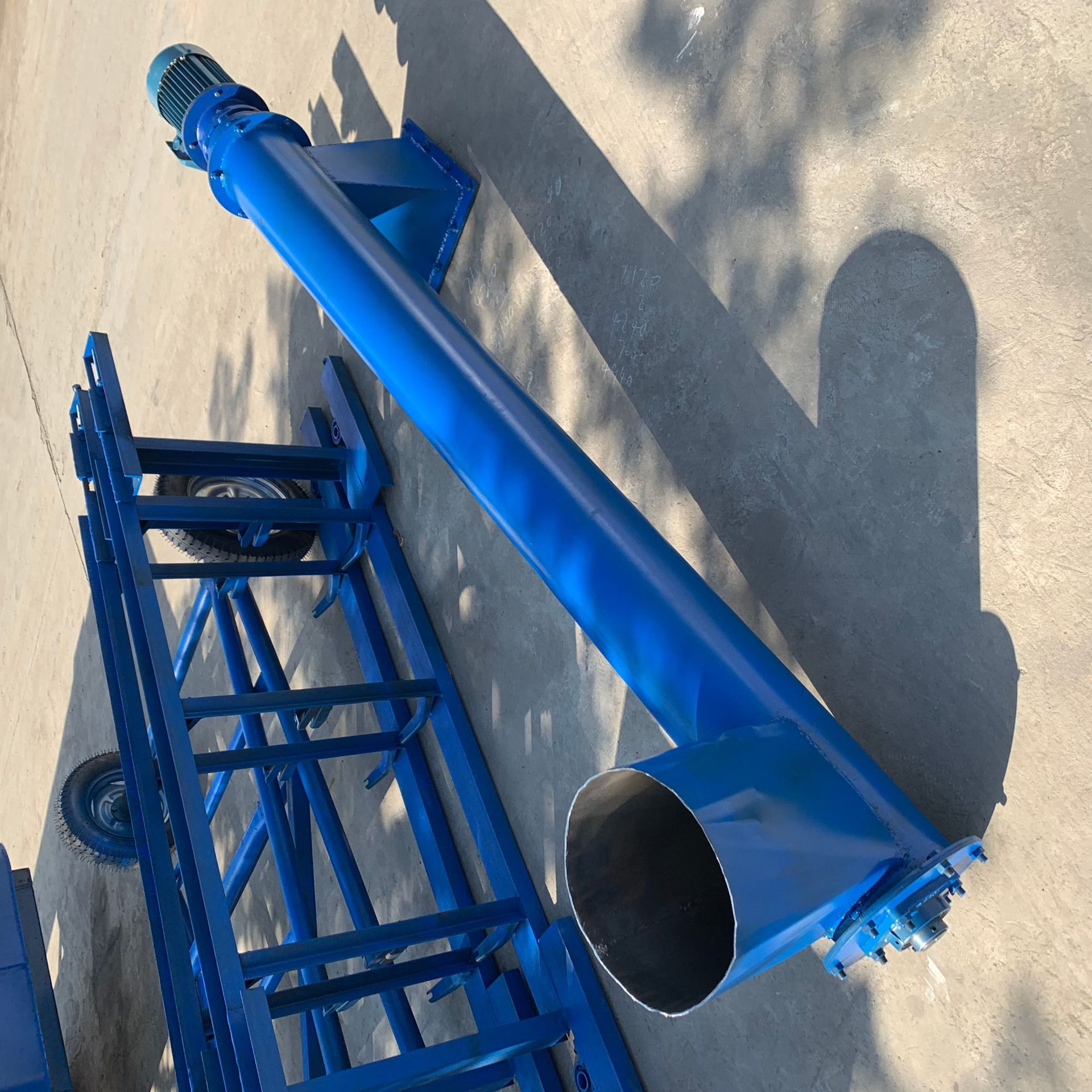 烟台螺旋提升机不锈钢螺旋输送机管式螺旋输送机u型螺旋输送机