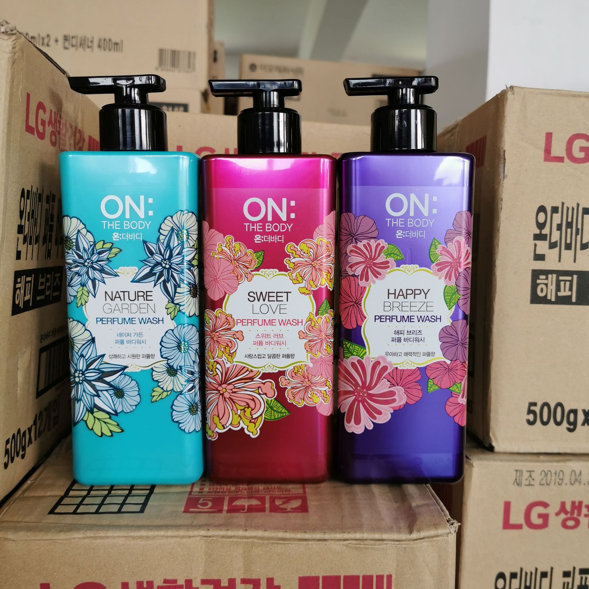 韩国lg on香水沐浴露onthebody沐浴液 安宝笛一箱12瓶