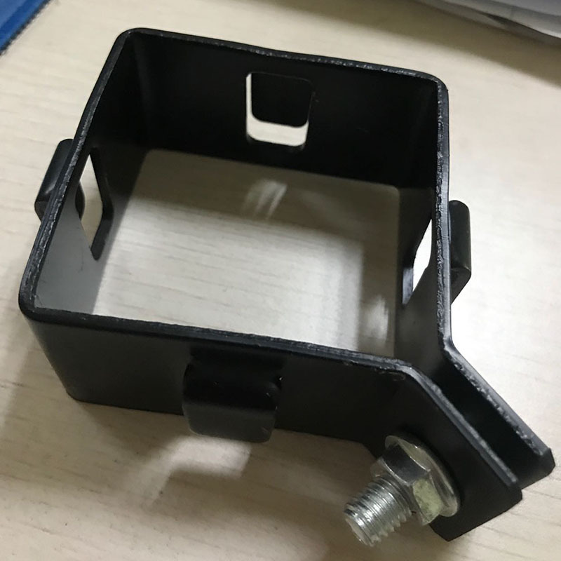 护栏卡扣隔离网卡扣围栏卡扣立柱卡扣黑色40 60地脚固定件防尘盖