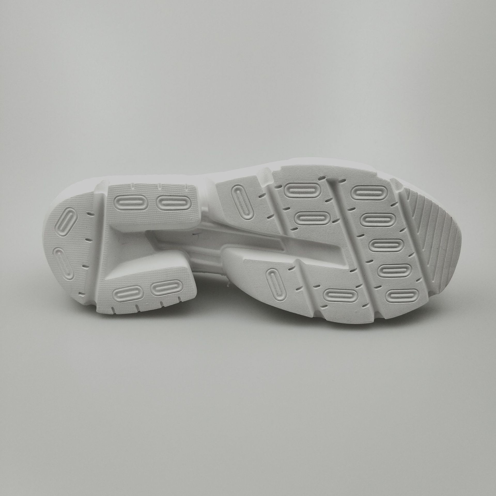 亚马逊爆款运动鞋底 橡胶发泡鞋底休闲运动鞋老爹鞋底超轻鞋底