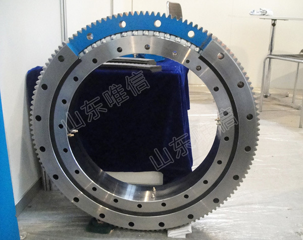 回转体支撑,回转体支撑用途,农田灌溉设备