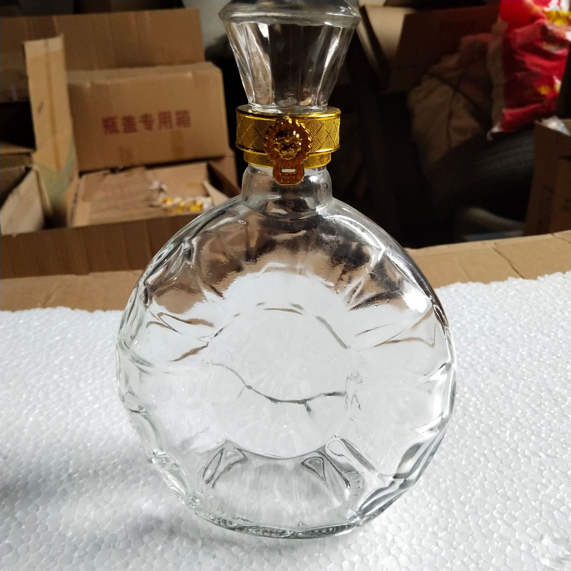 新款高白料玻璃酒瓶 人头马空酒瓶xo酒瓶500ml红酒空瓶酒吧洋酒瓶