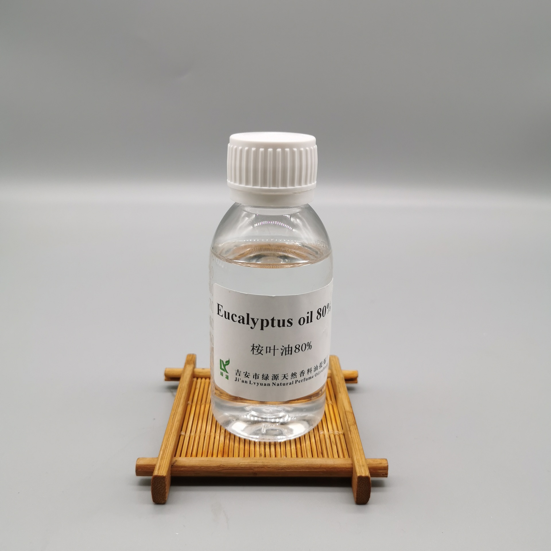 桉叶油 桉叶精油eucalyptus蓝桉油单方精油厂家供应含桉叶素80%