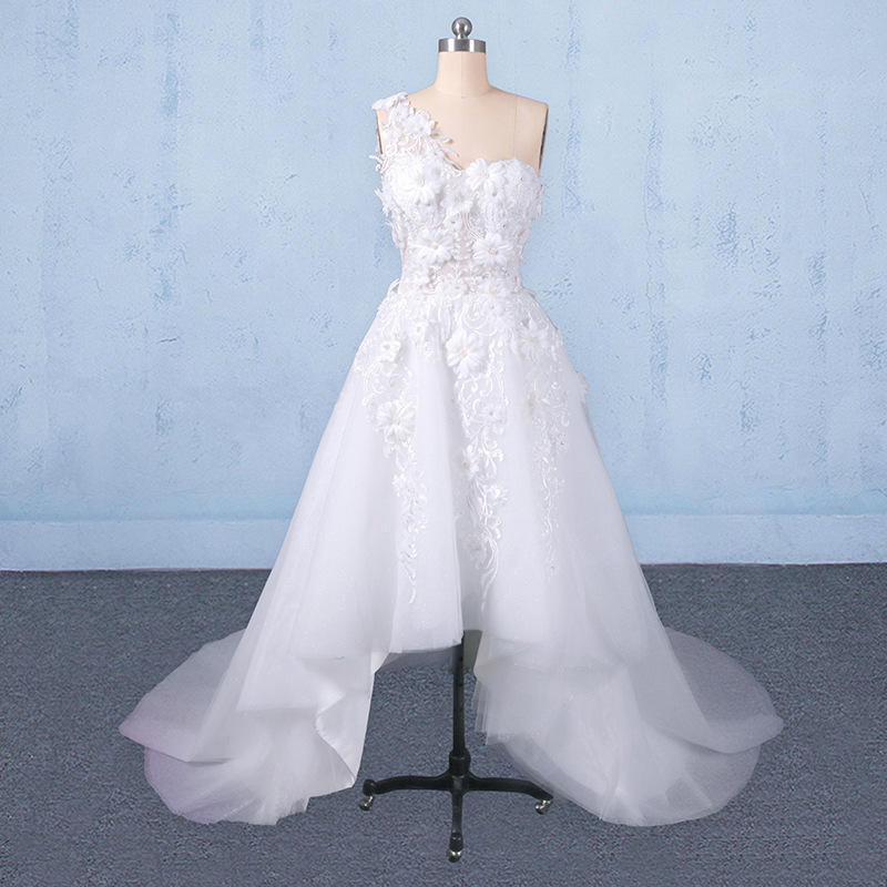 2019婚纱礼服新款单肩白色简约新娘结婚韩版齐地小拖尾抹胸婚纱