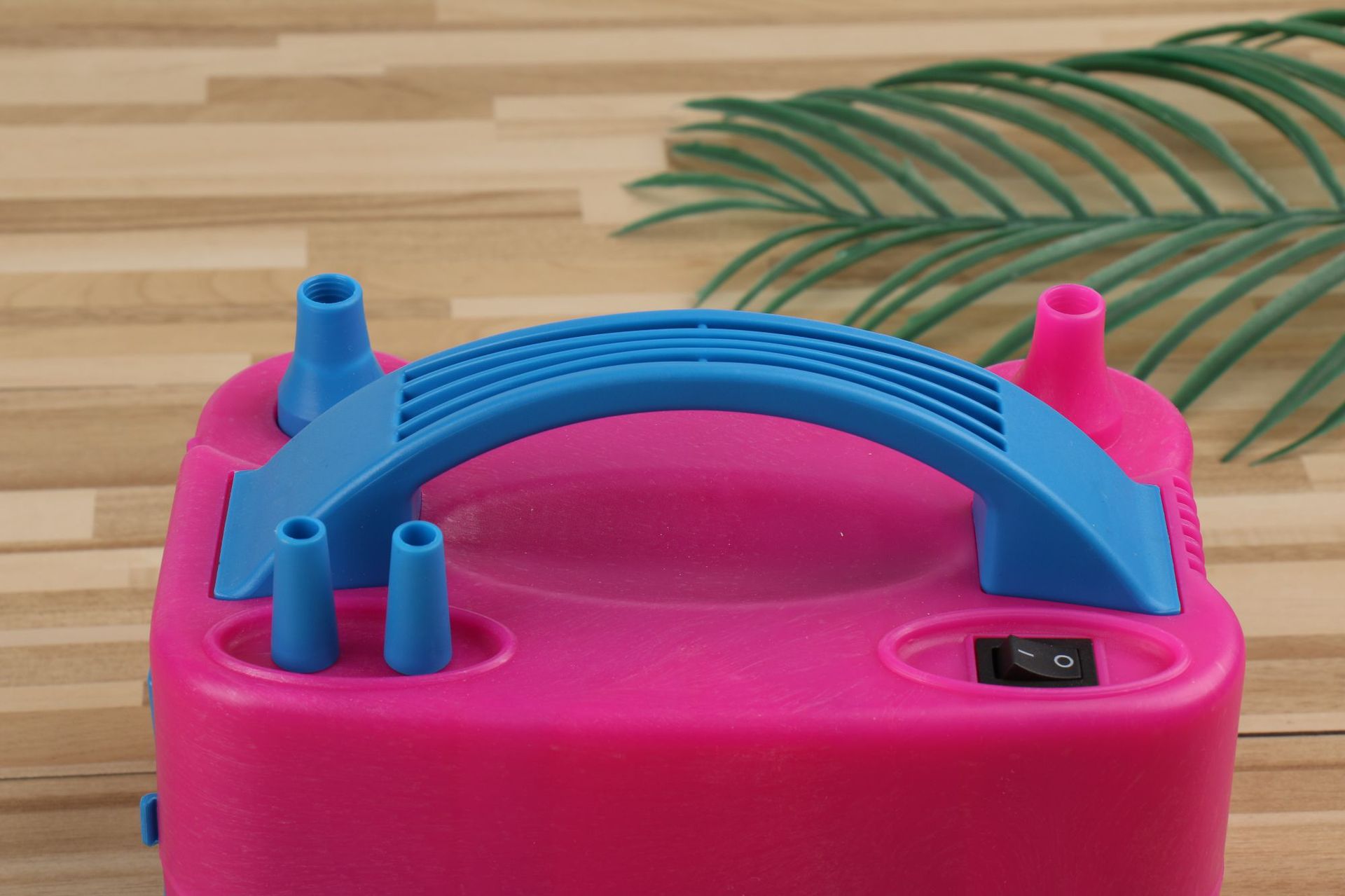 厂家批发双孔乳胶气球快速充气机气球打气泵电动充气泵73005