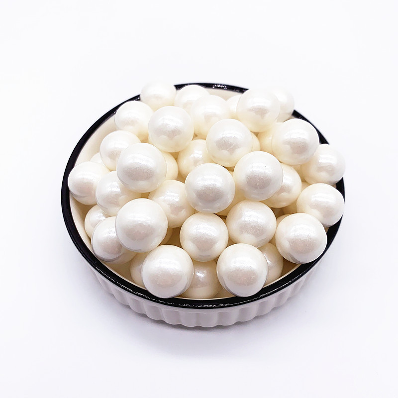 厂家直销130g瓶装可食用白珍珠糖甜品蛋糕烘焙装饰糖珠彩糖珠