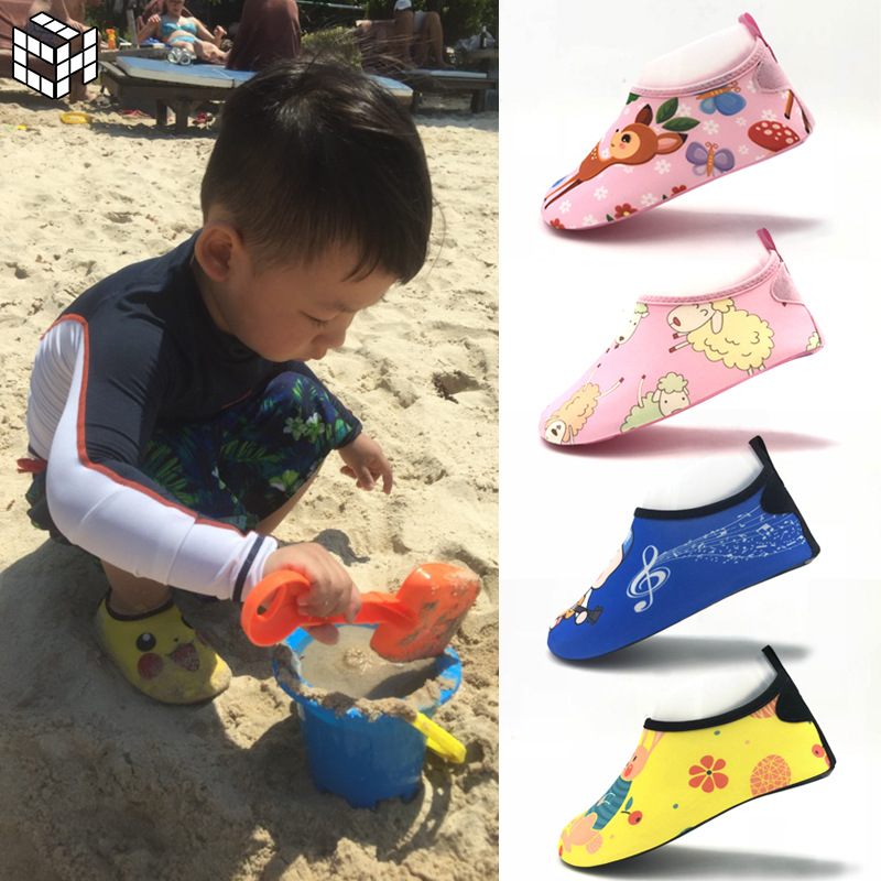 2022 summer beach shoes children‘s skin-sticking non-slip breathable sandals water-skiing swimming floating diving soft shoes