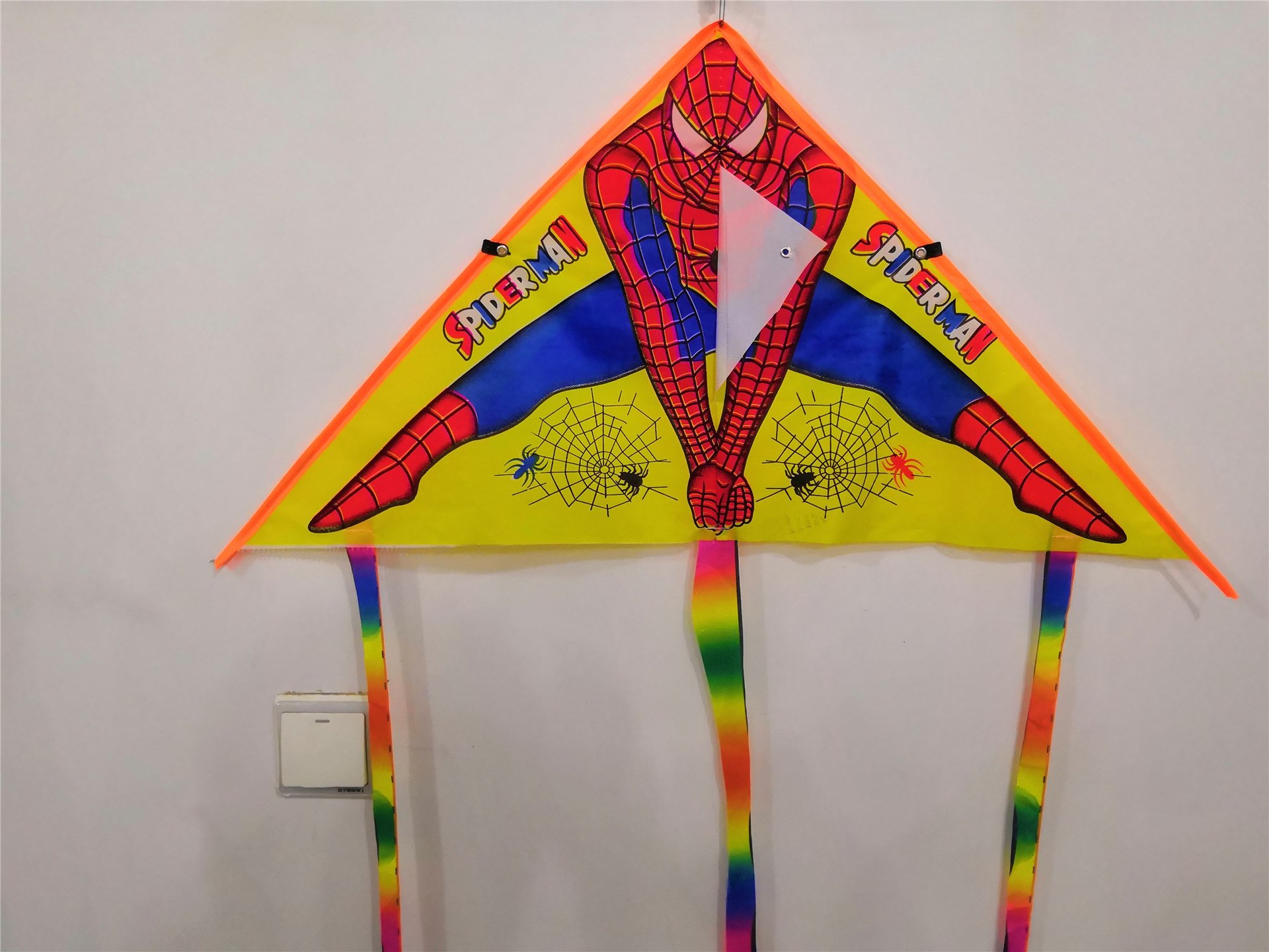 80cm三角风筝 潍坊风筝儿童新款卡通小风筝 微风易飞厂家风筝批发