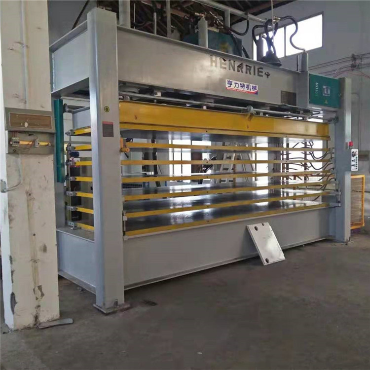 聚氨酯设备环戊烷防爆发泡板多层压机 亨力特生产大型层压机厂家