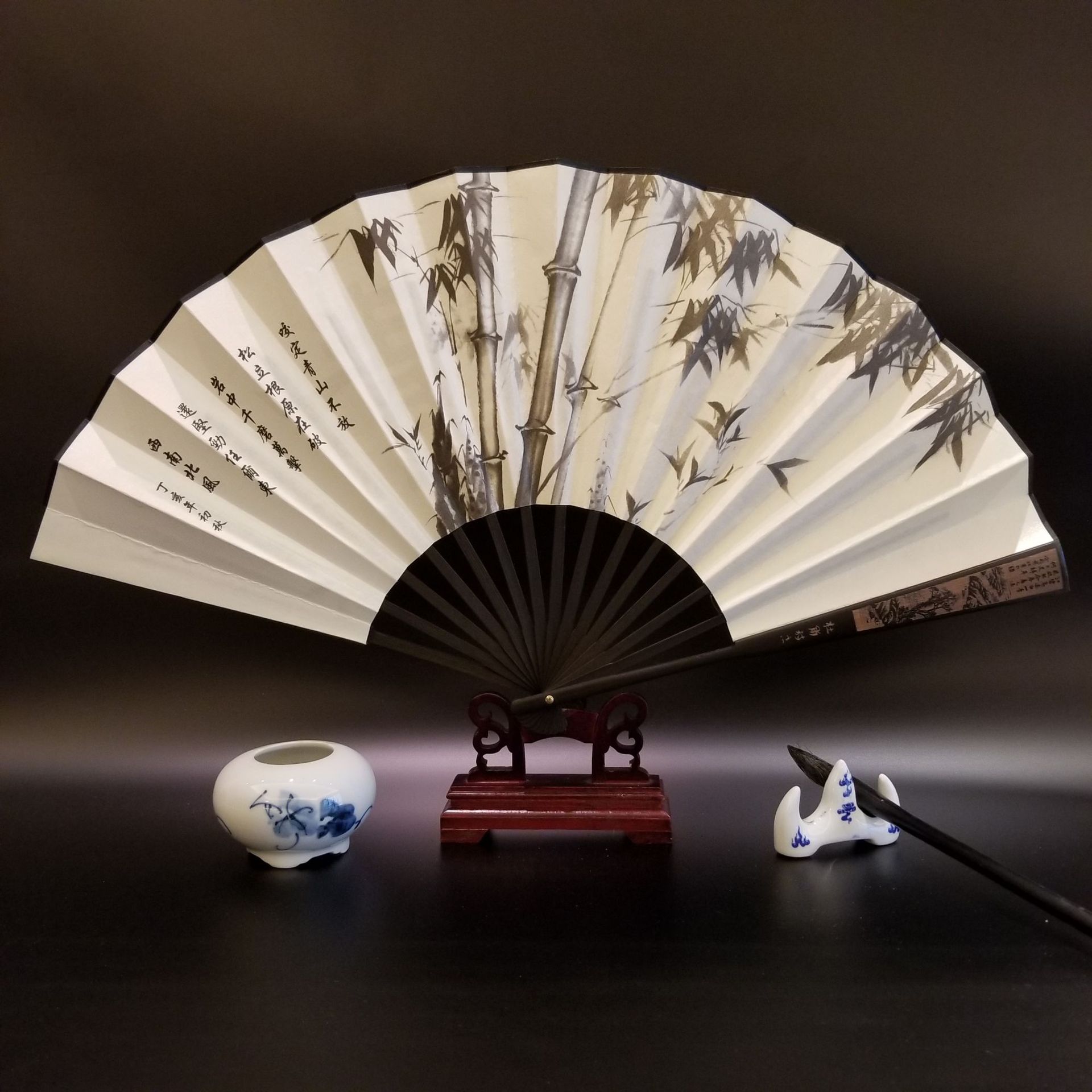 定扇子男士折扇制作批发中国风扇子古风男扇雕刻丝绸大绢扇古典扇